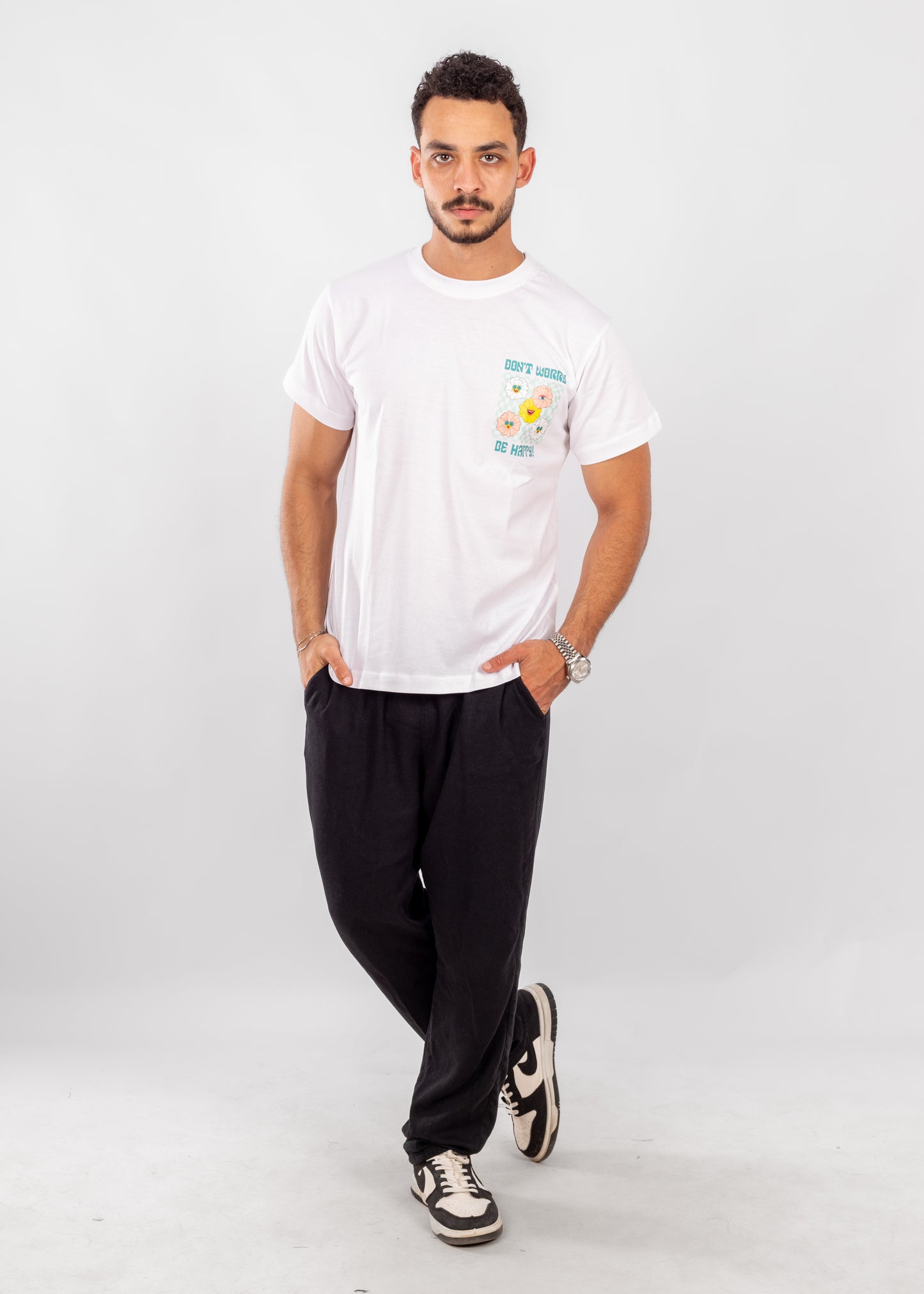 T-Shirt “Don’t Worry, Be Happy” – Peace Flowers Edition
